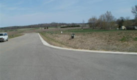 Buildable Lot in Country Setting with City Amenities