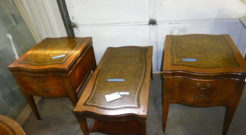 The Vintage Items and Collectibles Online Only Auction