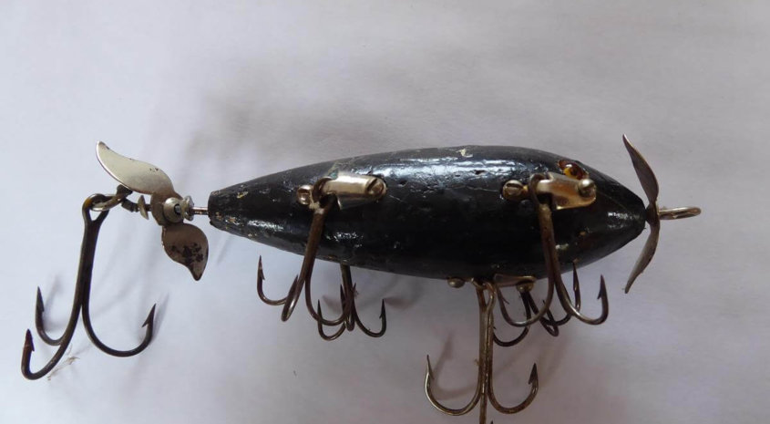 Vintage Fishing Lures Online Only Auction