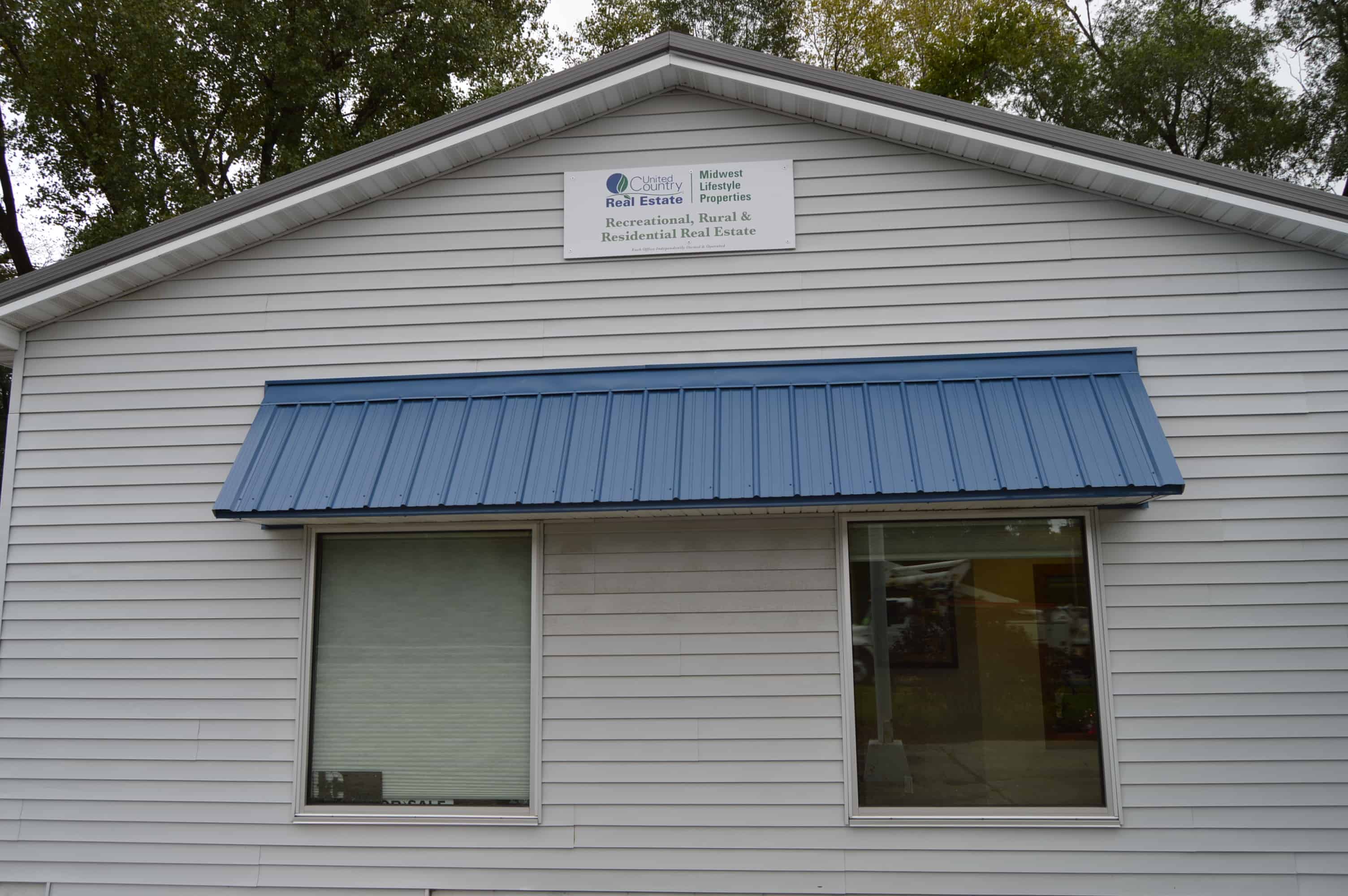 Hamele Auction Service/ United Country Midwest Lifestyle Properties