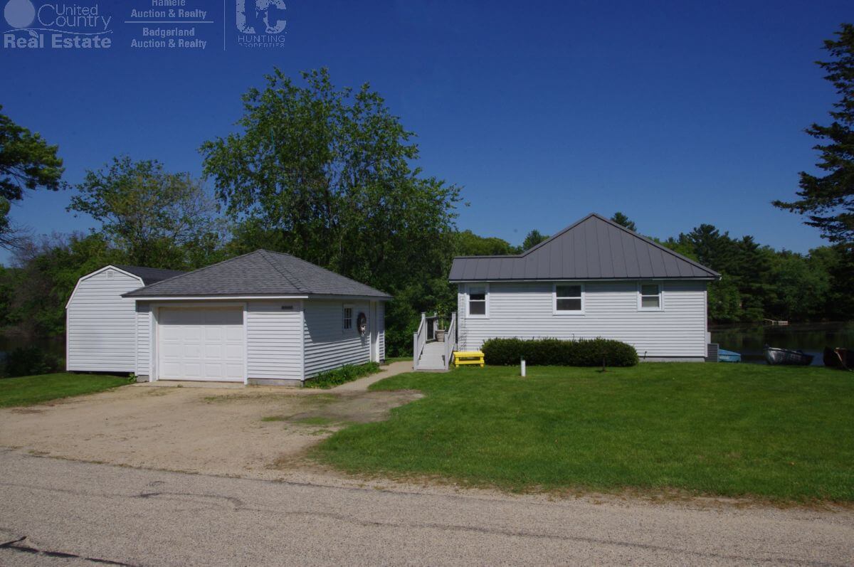 Beautiful Turnkey Waterfront Home In Columbia County Wi United 20