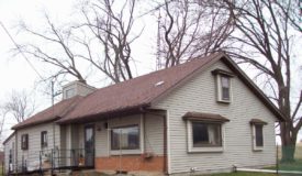 Country Home in Green Lake County For Sale