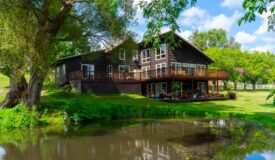 12 Acres with Horse Barn and Home in Decorah IA