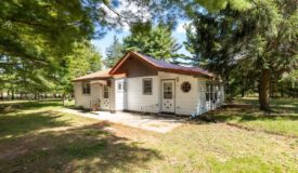 Home on Spacious Lot in Adams County WI ONLINE ONLY 10/14 6PM