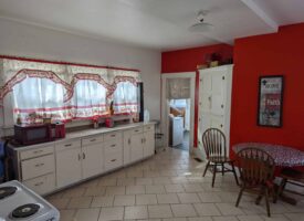 712 E 5th, Newton, KS Pic 8