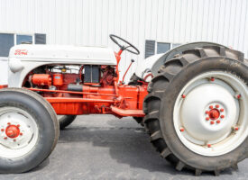 Lot ford 8NLot 14_JRS2618