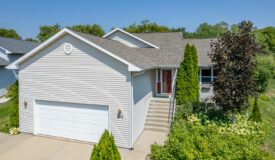 Beautiful Multi Level Ranch in Baraboo WI