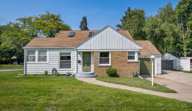 Charming 1940’s bungalow located Grand Rapids MI