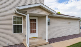 IMMACULATE 2 BED 1.5 BATH CONDO BARABOO WI
