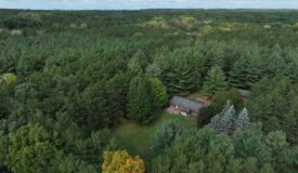 Log Cabin in the Woods for Sale Near Wisconsin Dells, Wisconsin