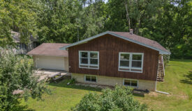 Charming raised ranch in the Village of Oxford