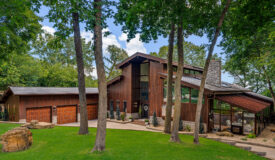Executive 4-Bed, 4-Bath Luxury Home in La Crescent MN