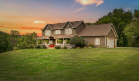 Gorgeous 4BD/3.5BA Country Home on 4 Private Acres in La Crosse
