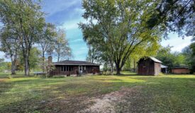 Marquette County Country 3 bedroom ranch home