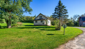 Trempealeau County Country Home & Hunting Property for Sale