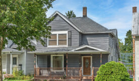 3 Bedroom Updated Charmer Near Downtown Baraboo WI